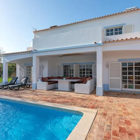 Quiet Spacious House - Swimming Pool Benagil