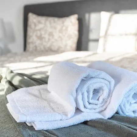 Βίλα Quiet Spacious House - Swimming Pool Benagil