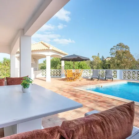 Quiet Spacious House - Swimming Pool Benagil