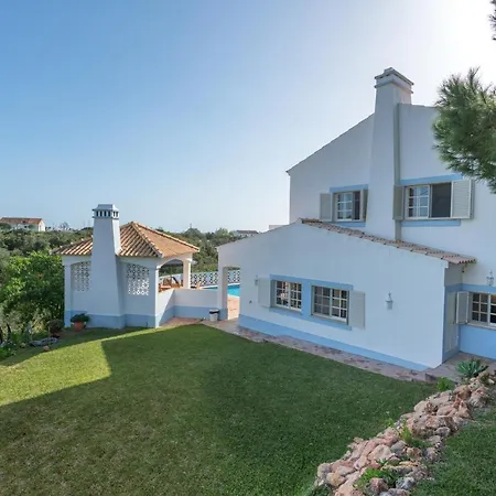 Βίλα Quiet Spacious House - Swimming Pool Benagil