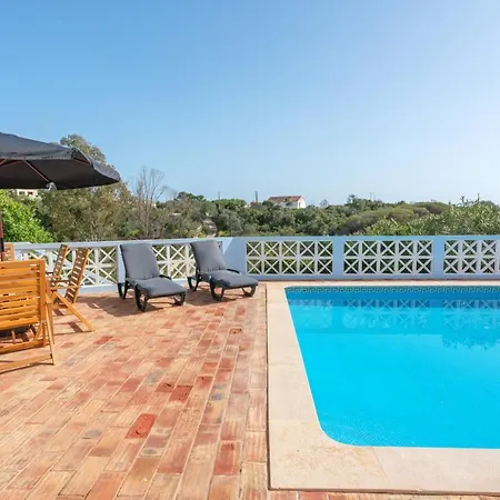 Βίλα Quiet Spacious House - Swimming Pool *