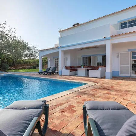 Quiet Spacious House - Swimming Pool * Benagil