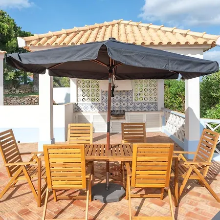 וילה Quiet Spacious House - Swimming Pool