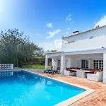 Quiet Spacious House - Swimming Pool * بيناغيل