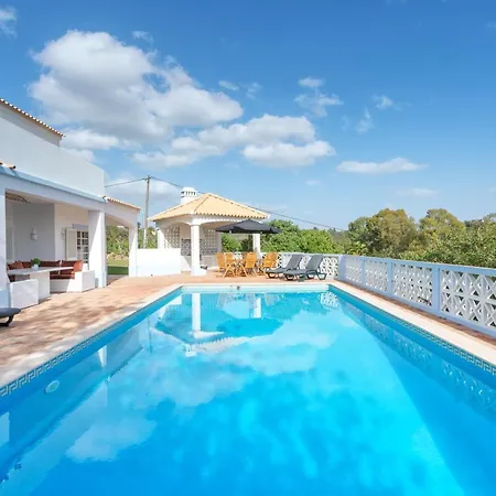 Villa Quiet Spacious House - Swimming Pool