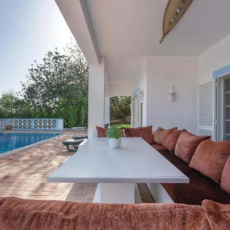 Quiet Spacious House - Swimming Pool * Benagil