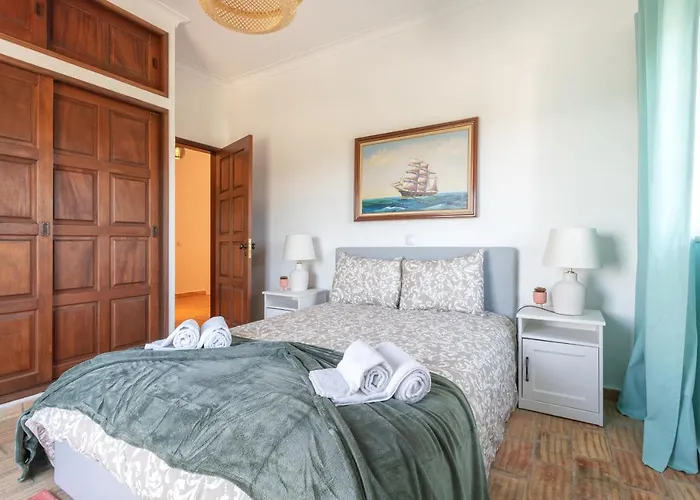 Quiet Spacious House - Swimming Pool Villa *