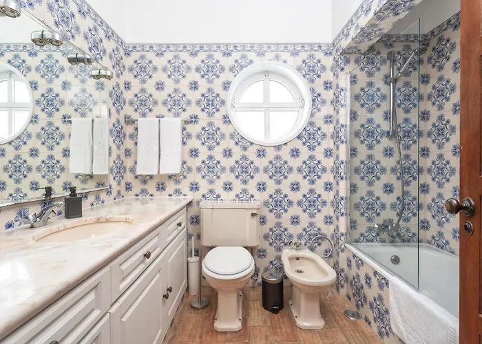 Quiet Spacious House - Swimming Pool Villa