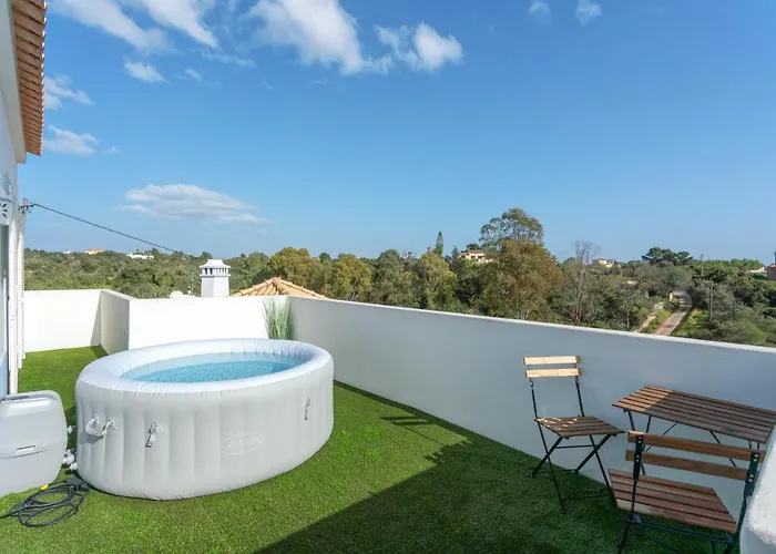 Villa Quiet Spacious House - Swimming Pool