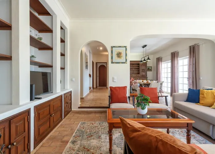 Quiet Spacious House - Swimming Pool Villa *