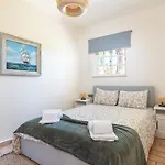 Quiet Spacious House - Swimming Pool Villa *